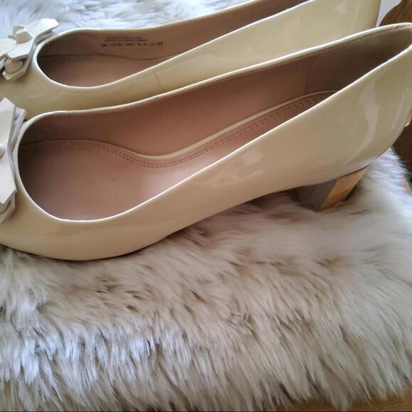 Tory Burch Aurora Pump Cream SPECTACULAR Condition 9 1/2 - Picture 3 of 14